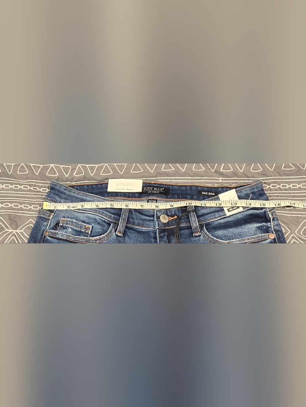 Judy Blue Midrise Distressed Relaxed Straight Fit Dad Jeans Size 11/30 - Picture 5 of 10